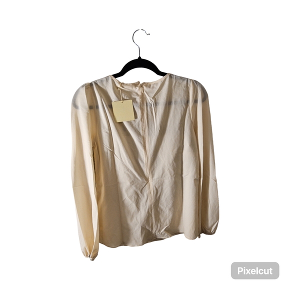 New A'Reve Cream Ruffled Long Sleeve Blouse Size medium - Picture 3 of 10